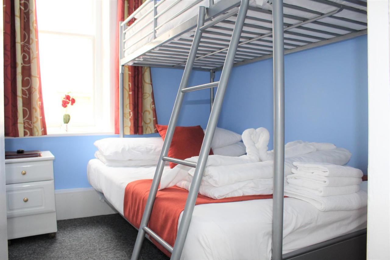 Backpackers Blackpool Hotel & Suites Екстериор снимка