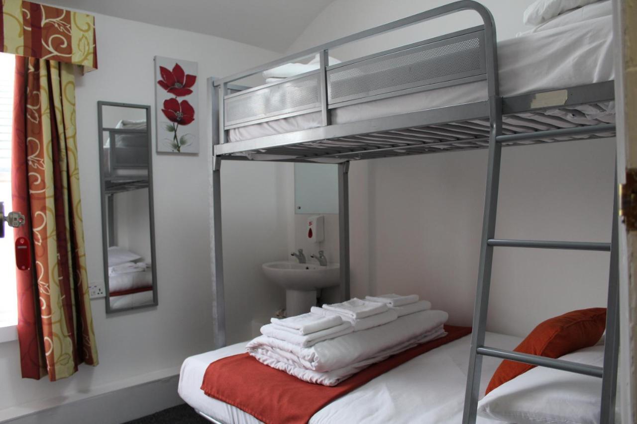 Backpackers Blackpool Hotel & Suites Екстериор снимка