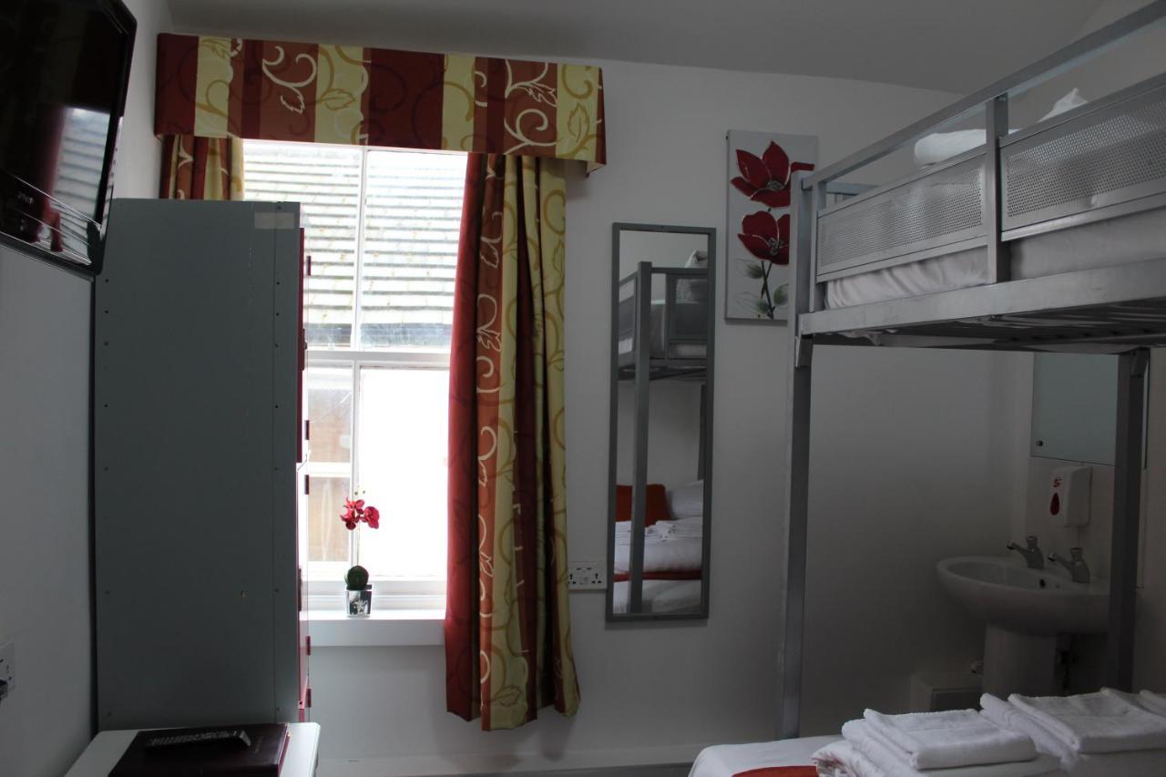 Backpackers Blackpool Hotel & Suites Екстериор снимка