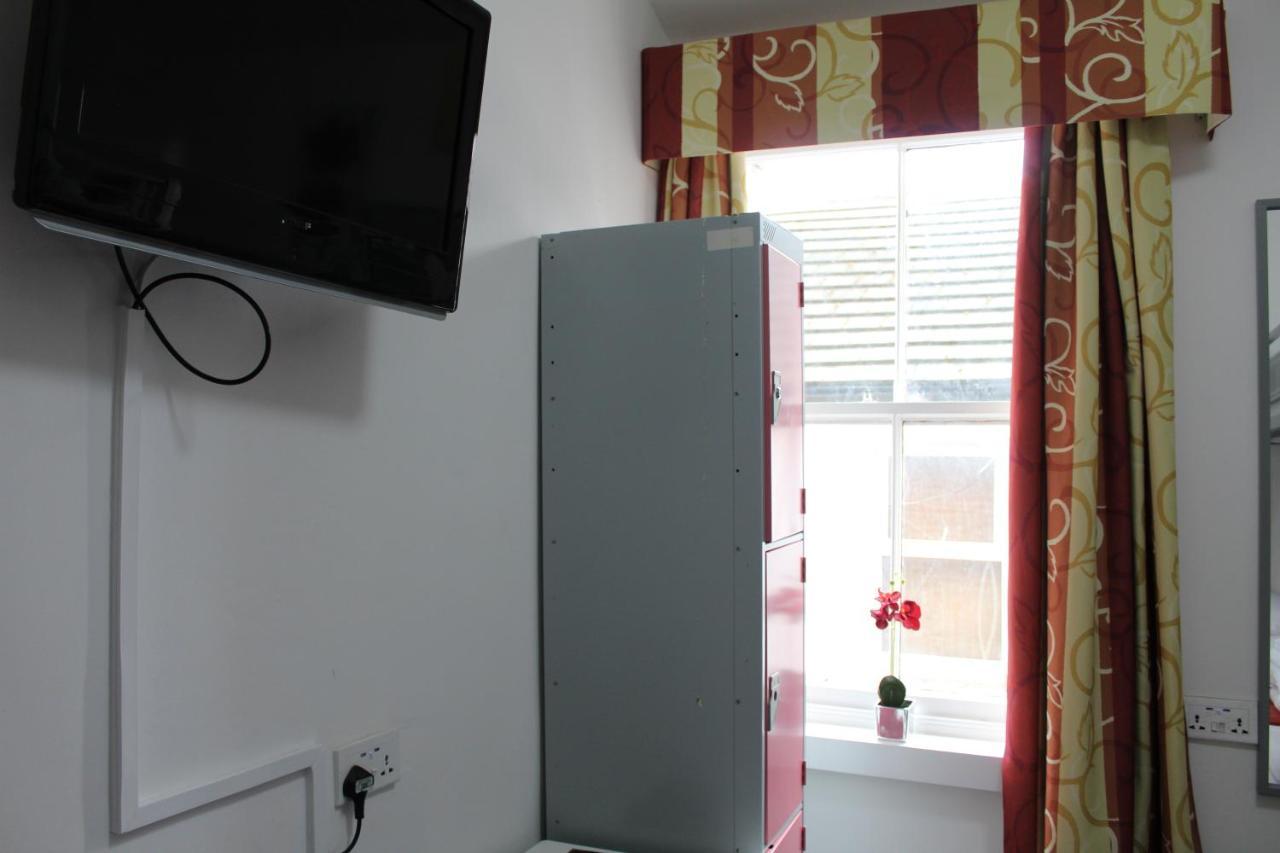 Backpackers Blackpool Hotel & Suites Екстериор снимка