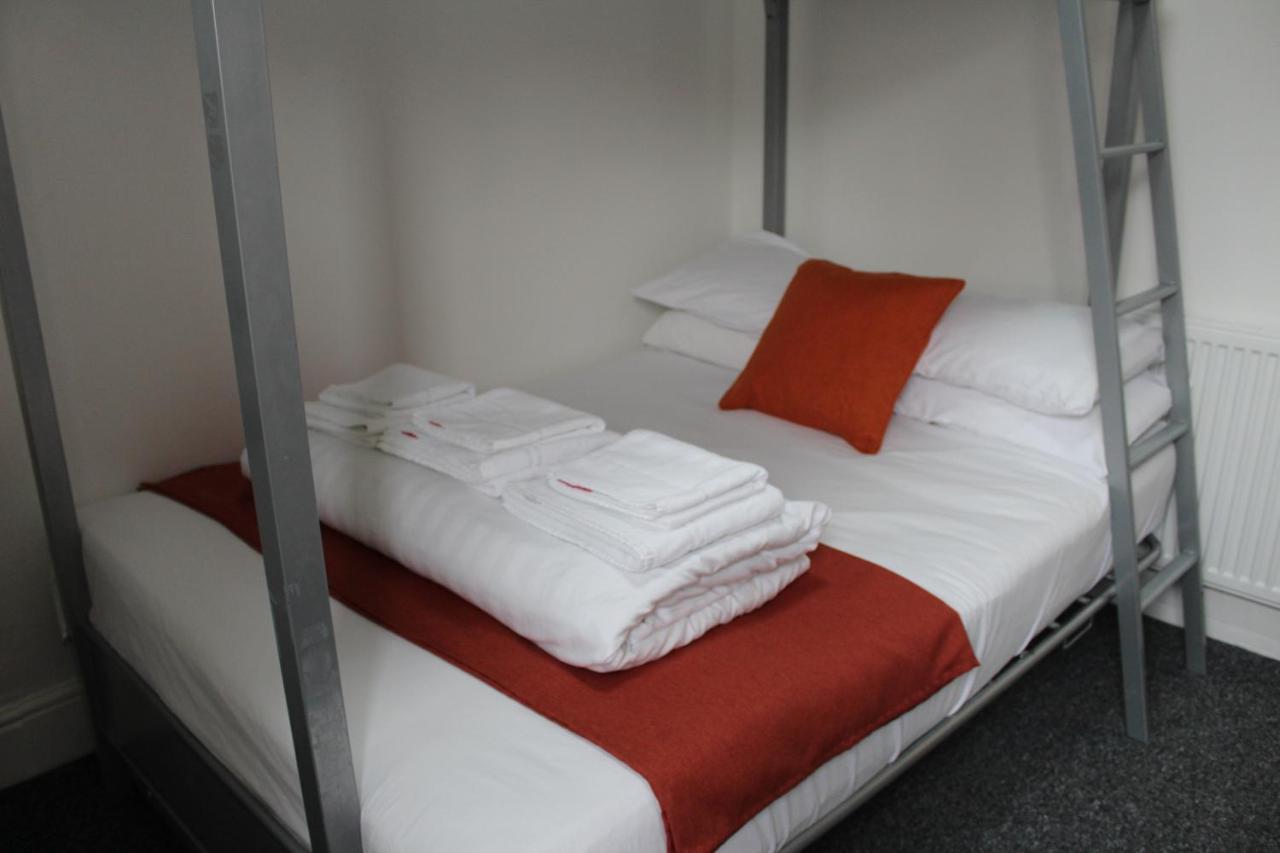 Backpackers Blackpool Hotel & Suites Екстериор снимка