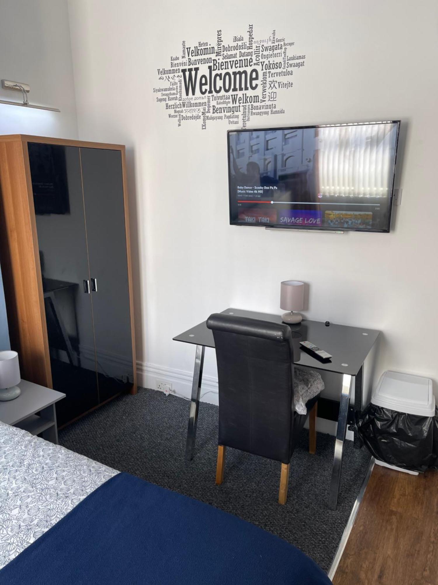 Backpackers Blackpool Hotel & Suites Екстериор снимка