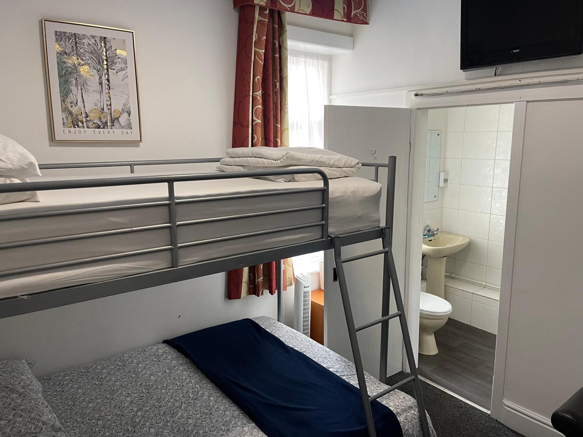 Backpackers Blackpool Hotel & Suites Екстериор снимка