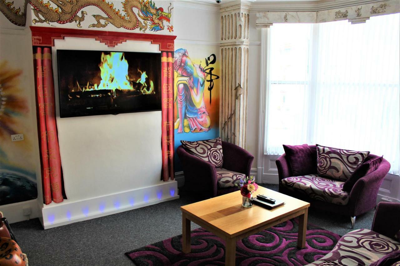 Backpackers Blackpool Hotel & Suites Екстериор снимка